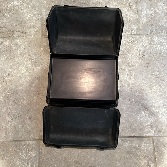 Vintage MAC Makeup Box - Picture 3 of 3